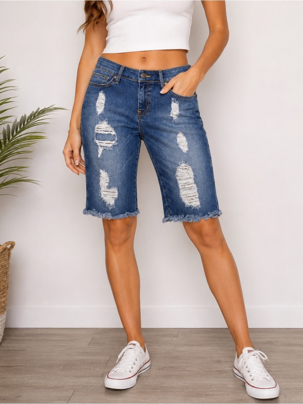 GUESS By Guess Distressed Bermuda Jean Shorts Women's Size 29